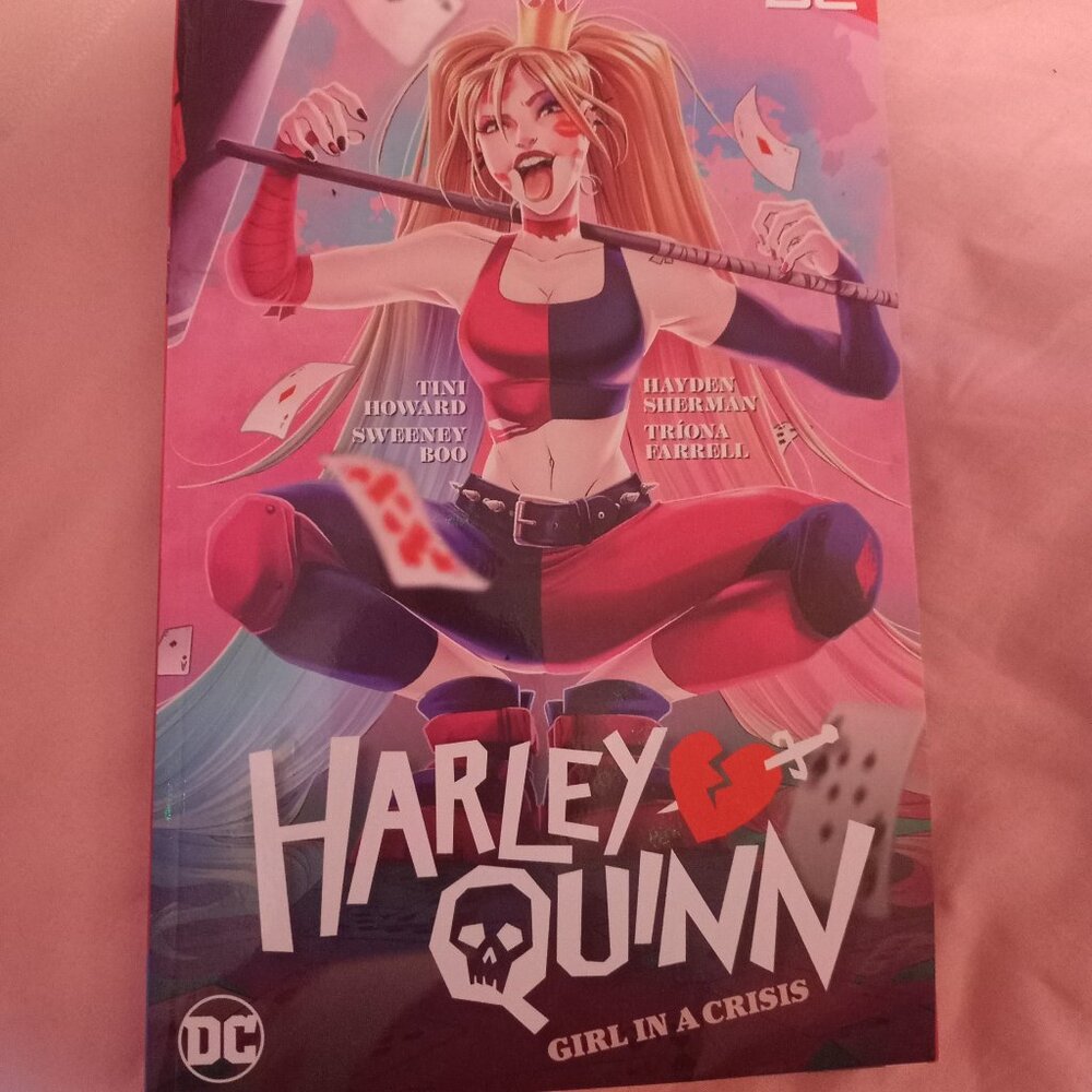DC Comics - Harley Quinn: Girl In A Crisis Graphic Novel